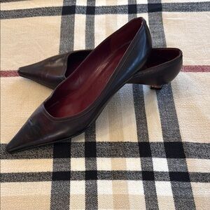 Vero Ve Cuoio Brown Leather Heels Sleek Professional Design